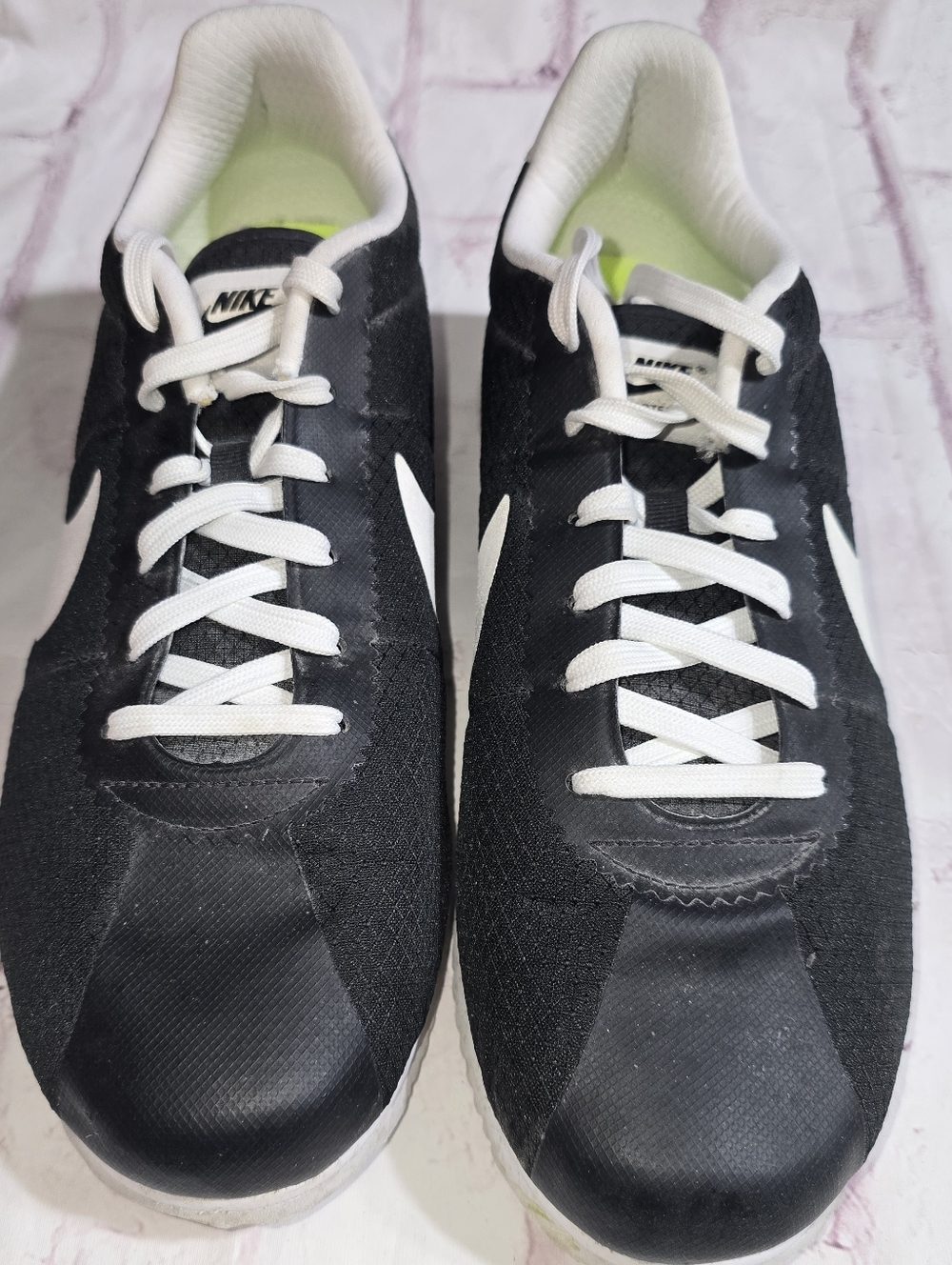 Nike Men’s Black and White Running Sneakers